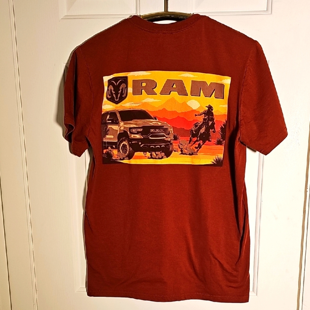 RAM Graphic T-Shirt in Rust Color‎ Size Meduim. Cotton Blend.